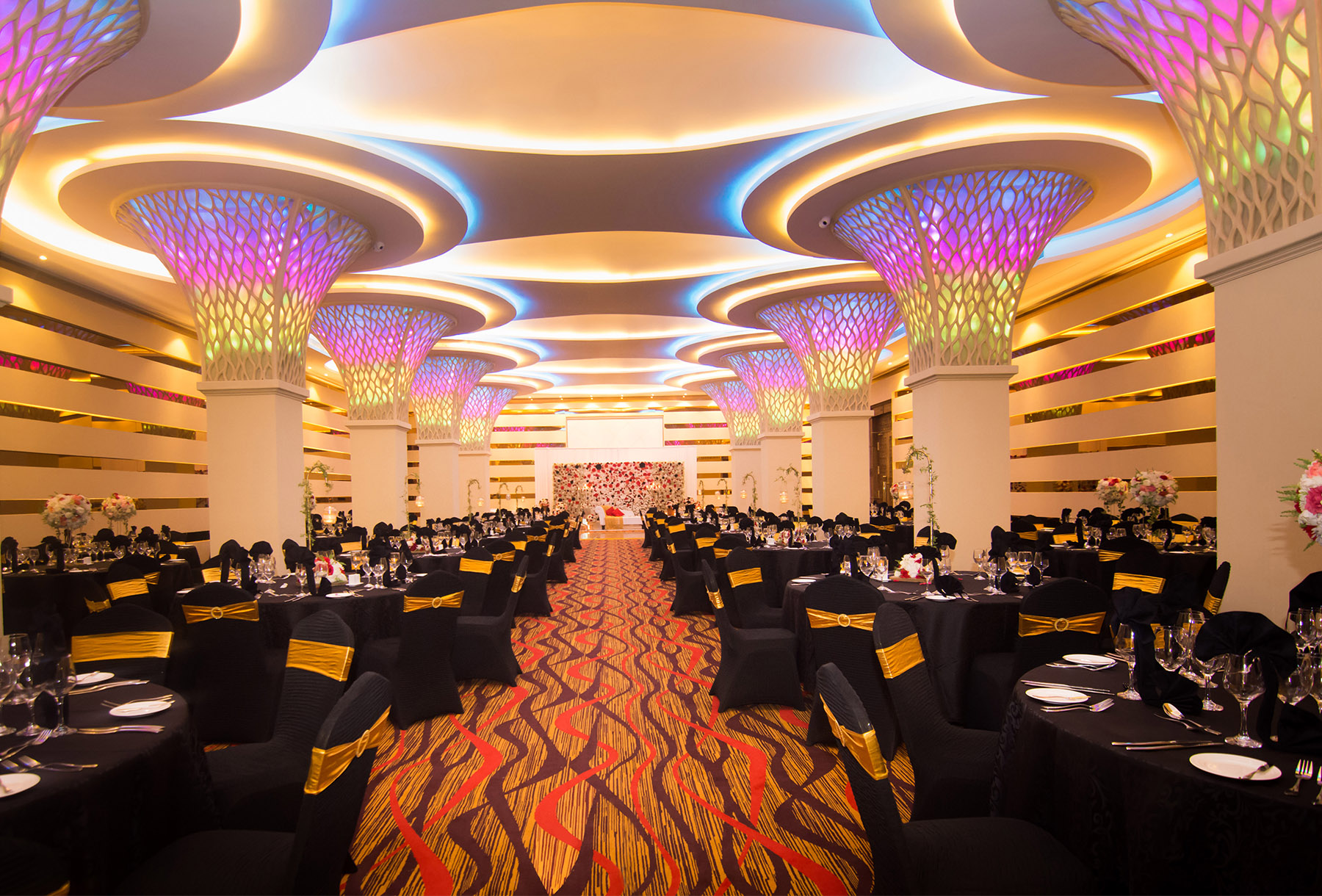 Luxury Banquet Halls in Kandy - The Golden Crown Hotel 