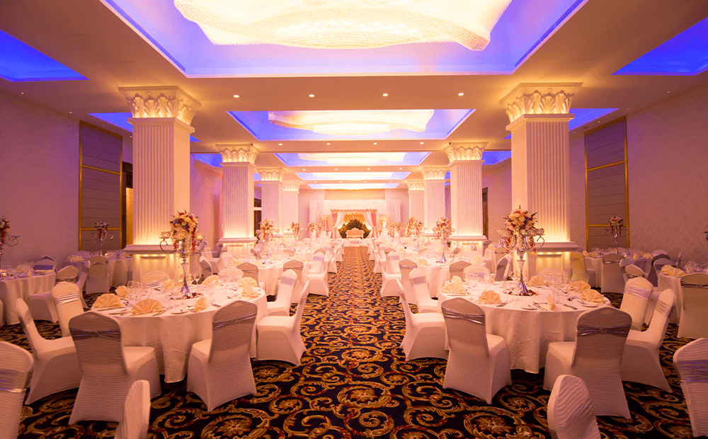 The Golden Crown Hotel - Crown Court
